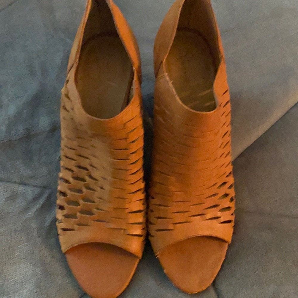 Cute shoe!